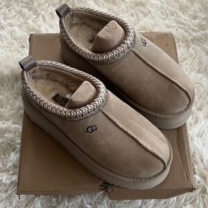 UGG Tazz